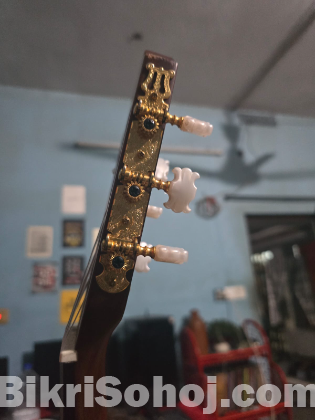 Yamaha c70 classic guitar